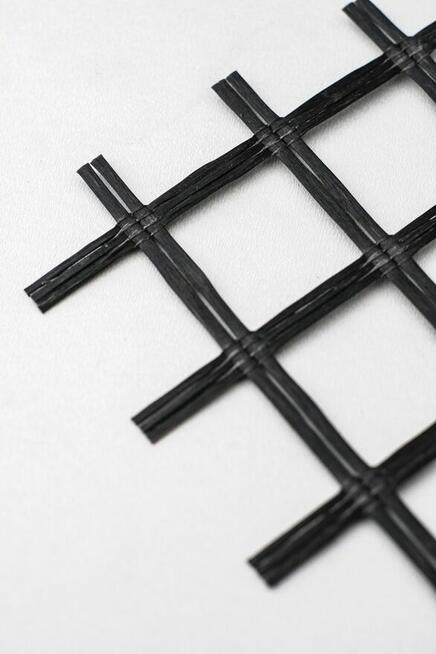 Geosiatka Bazaltowa Uni.na osuwiska , skarpy i zbocza