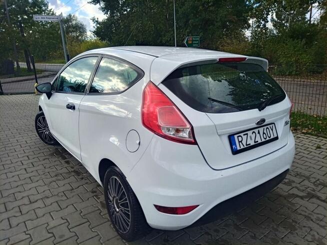 Ford Fiesta 2016 r. sprzedam