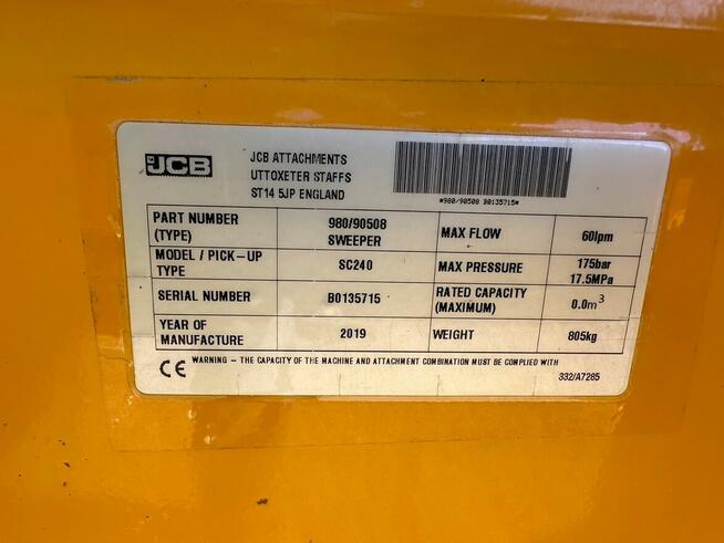 Zamiatarka JCB SC240 JCB 3CX 4CX 531-70 540-170 na widły