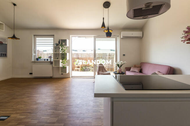 Jasne przestronne, duży taras na Bielanach