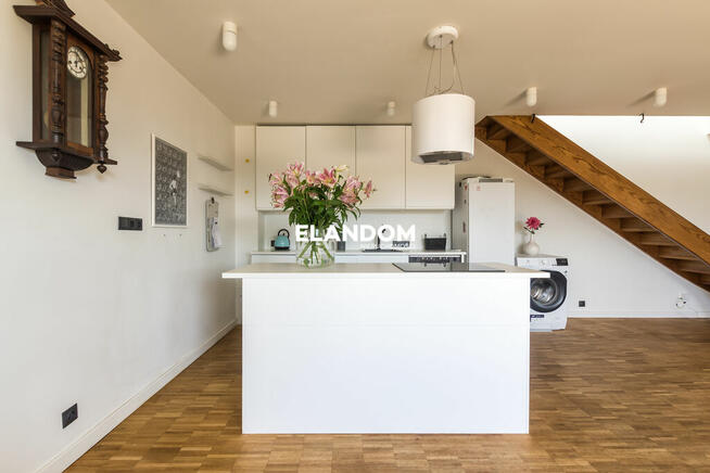 Jasne przestronne, duży taras na Bielanach