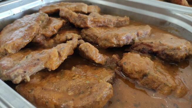 Obiady do firmy dla pracowników w formie bufetu.