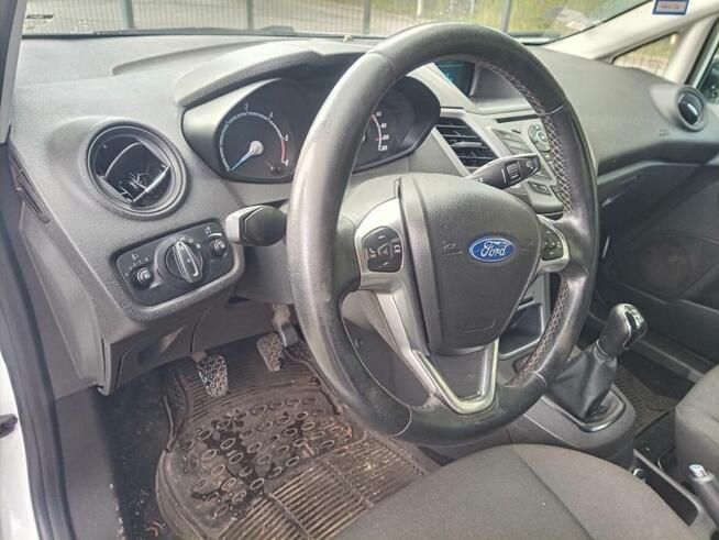Ford Fiesta 2016 r. sprzedam
