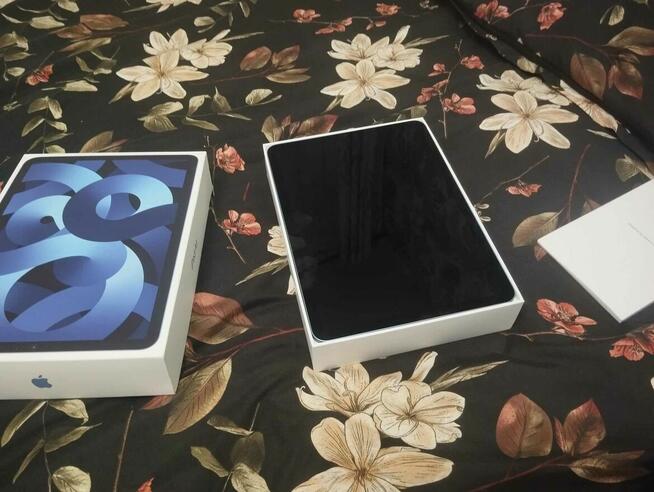 Apple iPad Air 10,9 5gen 256GB Wi-Fi Blue, stan: nowy