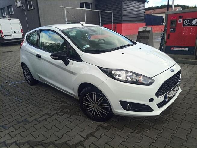 Ford Fiesta 2016 r. sprzedam
