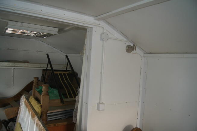 Sprzedam barak na kołach, sprawny, gotowy do użytku.