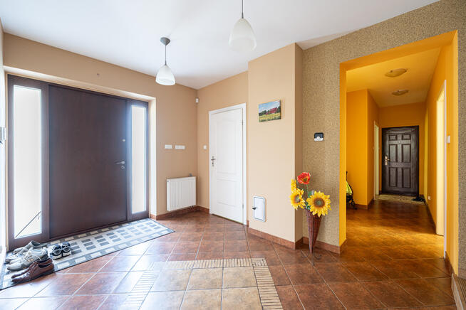 Okazja! Duży dom wśród zieleni niedaleko Narwi