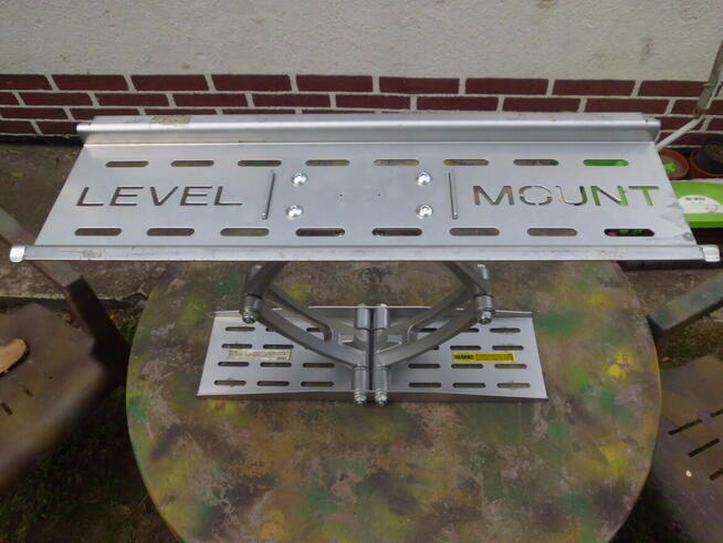 uchwyt montażowy stolik regulowany