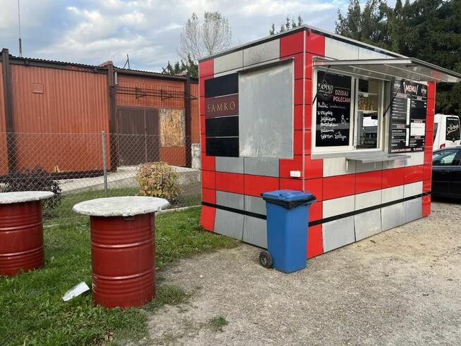 Przyczepa gastronomiczna z pełnym wyposażeniem