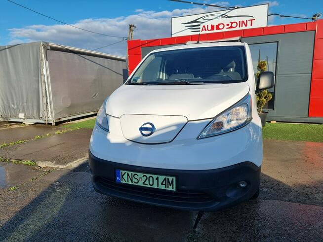 Nissan E-NV200