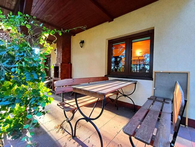 Dom całoroczny przyroda, kominek, piec kaflowy,42a