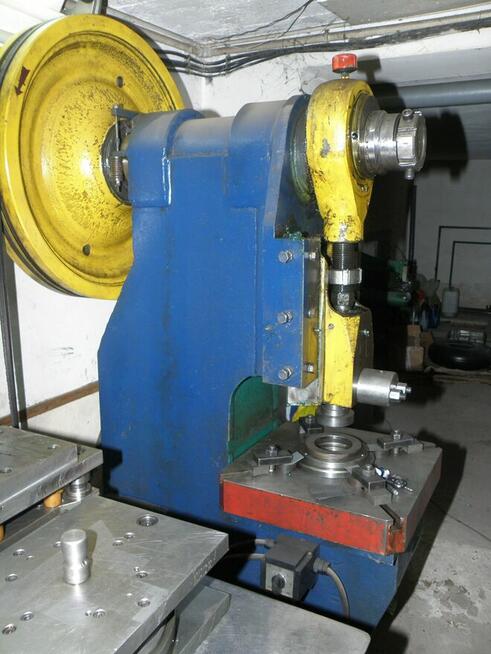 Sprzedam narzędzia i maszyny do produkcji koszy metalowych