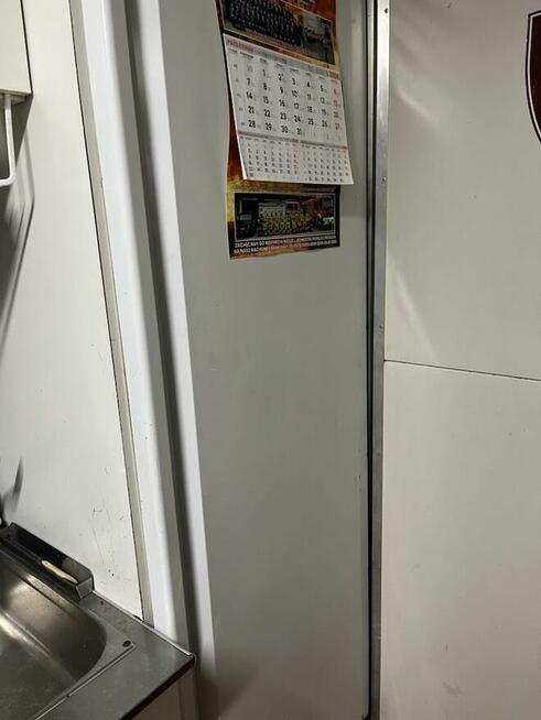 Przyczepa gastronomiczna z pełnym wyposażeniem