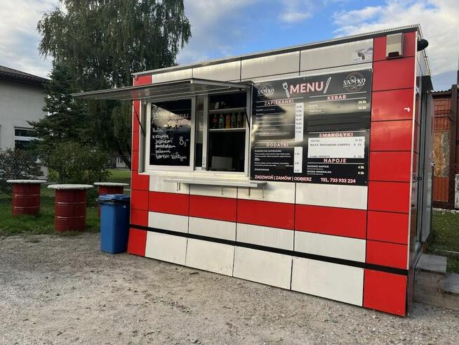 Przyczepa gastronomiczna z pełnym wyposażeniem