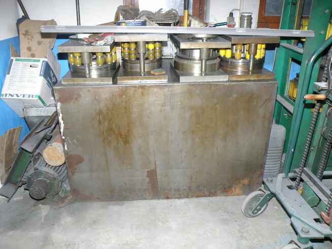 Sprzedam narzędzia i maszyny do produkcji koszy metalowych