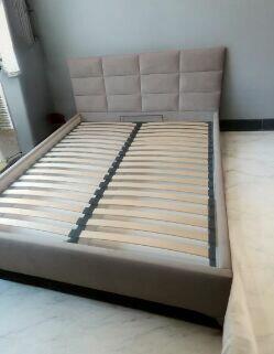 Tanie łóżko tapicerowane 160x200
