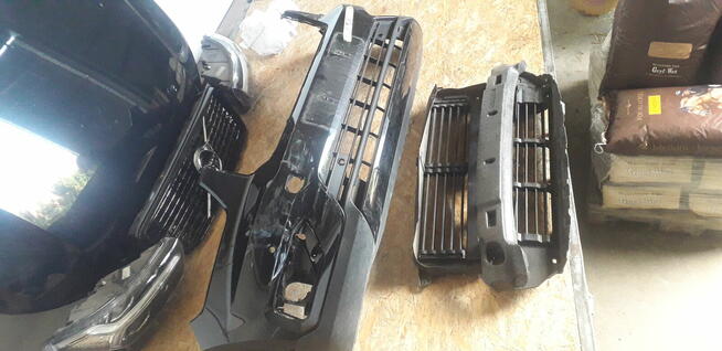 VOLVO XC40 lift lampa prawa FULL LHD