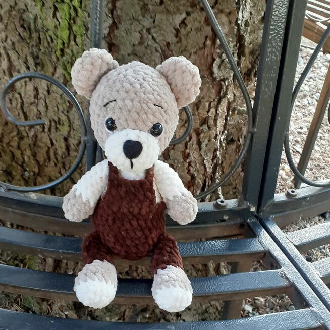 Misiu pluszowy na szydełku