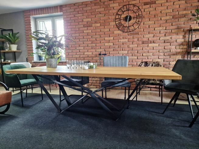 Stół dębowy , producent