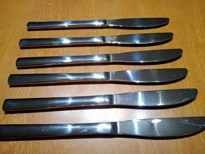 Noże stołowe SSW 6szt, niecałe 22cm, nowe