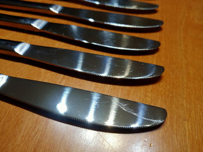 Noże stołowe SSW 6szt, niecałe 22cm, nowe