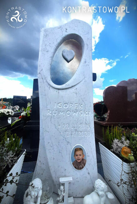 Wyjątkowe Nagrobki KONTRASTOWO – Artystyczne Pomniki