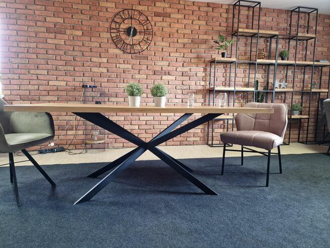 Stół dębowy , producent