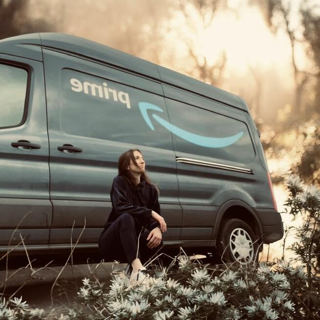 Dam pracę kierowca, kurier Amazon do 3000 € netto · Niemcy