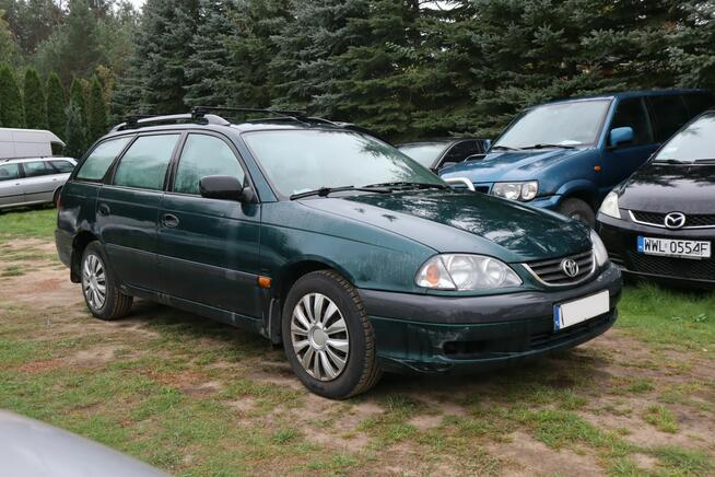 Toyota Avensis 2001r. 1,6 Benzyna Kombi