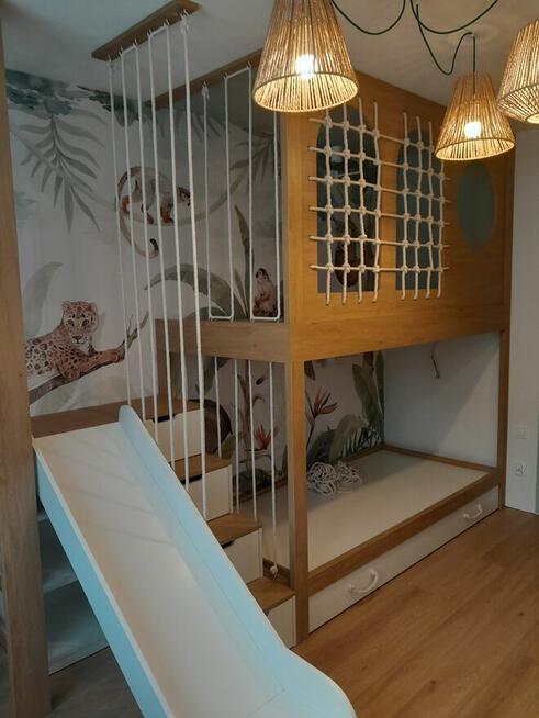 łózka na antresoli