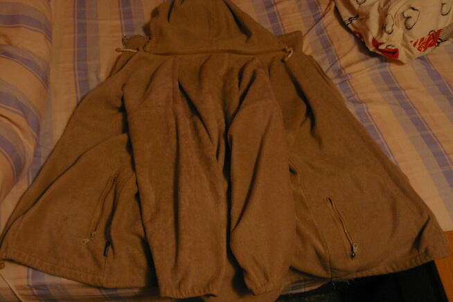 Uzywany polar z odpinanym kapturem 10 zl