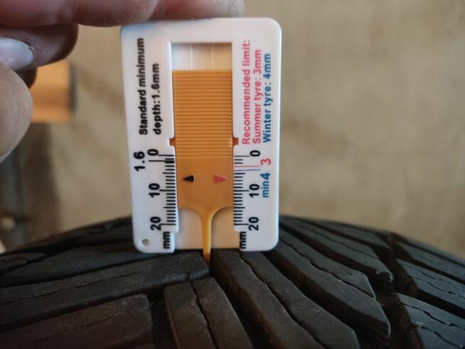 Alpin 6 opony 215/55 r17