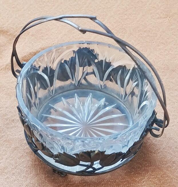 WYPRZEDAŻ porcelanowych, kryształowych i inne rożnych...