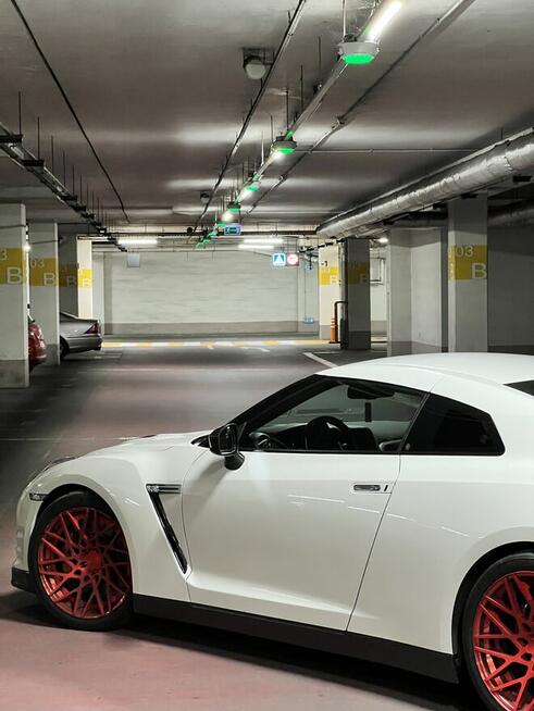 Nissan GTR R35 700km 900nm