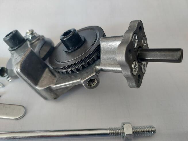 Przecinarka do blachy - przystawka do wiertarki