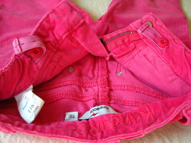 Urocze spodnie dziewczęce, różowy sztruks Kangaroos rozm. 11