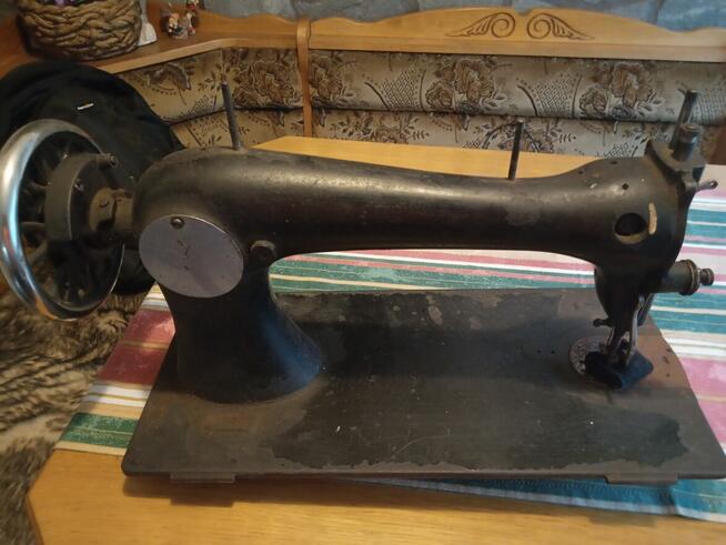 Sprzedam maszynę do szycia