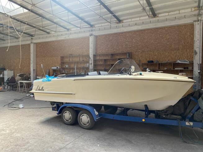 Motorowka Libella Princes v18 klasa Riva Boesch lata 60