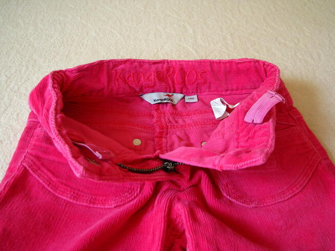 Urocze spodnie dziewczęce, różowy sztruks Kangaroos rozm. 11