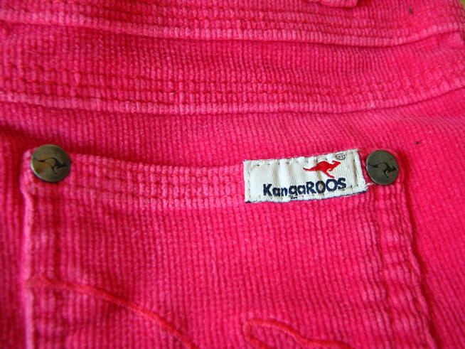 Urocze spodnie dziewczęce, różowy sztruks Kangaroos rozm. 11