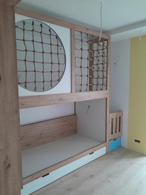 łóżka na antresoli