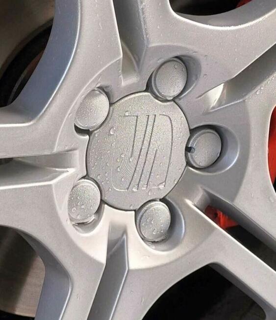 NOWY dekiel kołpak do felgi Seat FR ( Ibiza 3 FR)