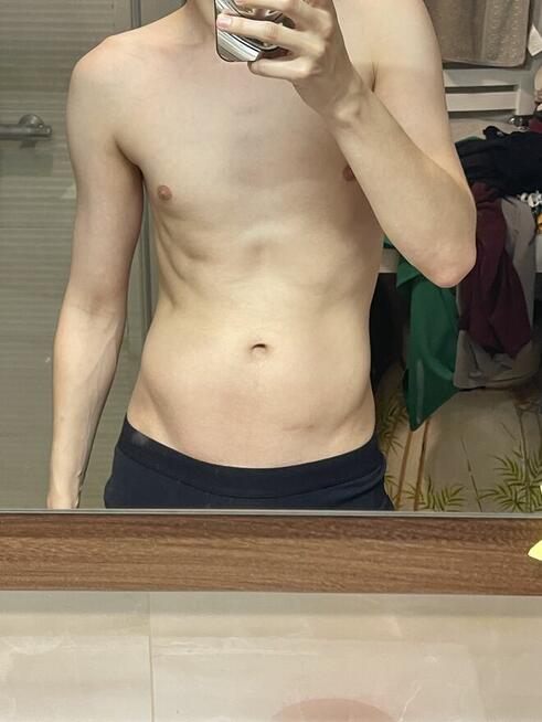 Delikatny szuka wysportowanego