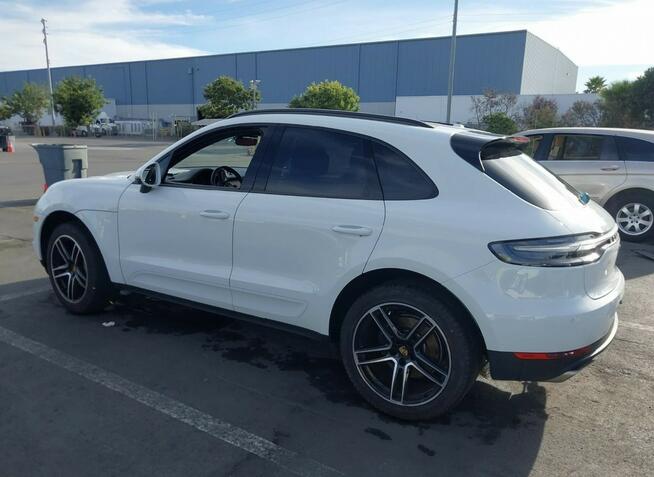 Porsche Macan Sport Chrono Package 2.0l AWD