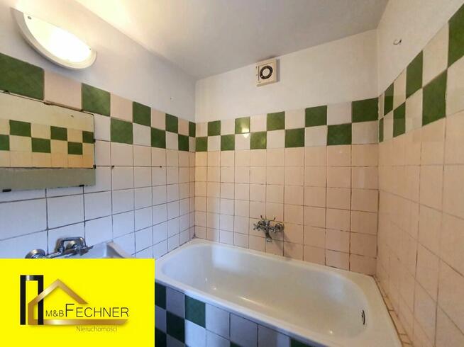 Działka z domkiem i wszystkimi mediami