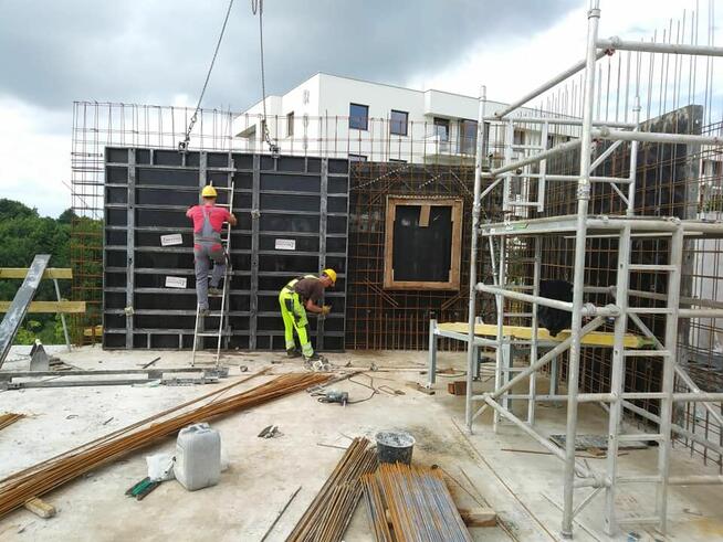 Zatrudnię Zbrojarzy-Cieśli