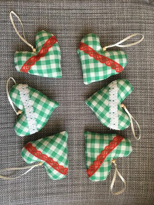 Dekoracje - ręcznie szyte .