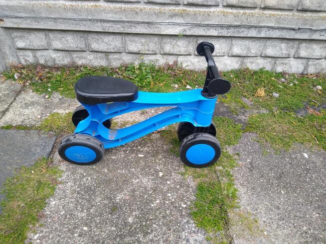 Rowerek, chodaczek używany, 15 zł.
