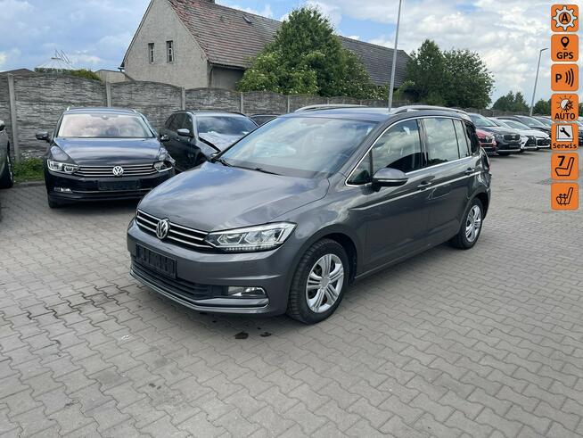 Volkswagen Touran Highline DSG Navi 150KM