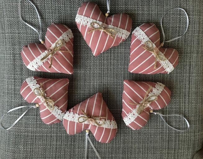 Dekoracje - ręcznie szyte .